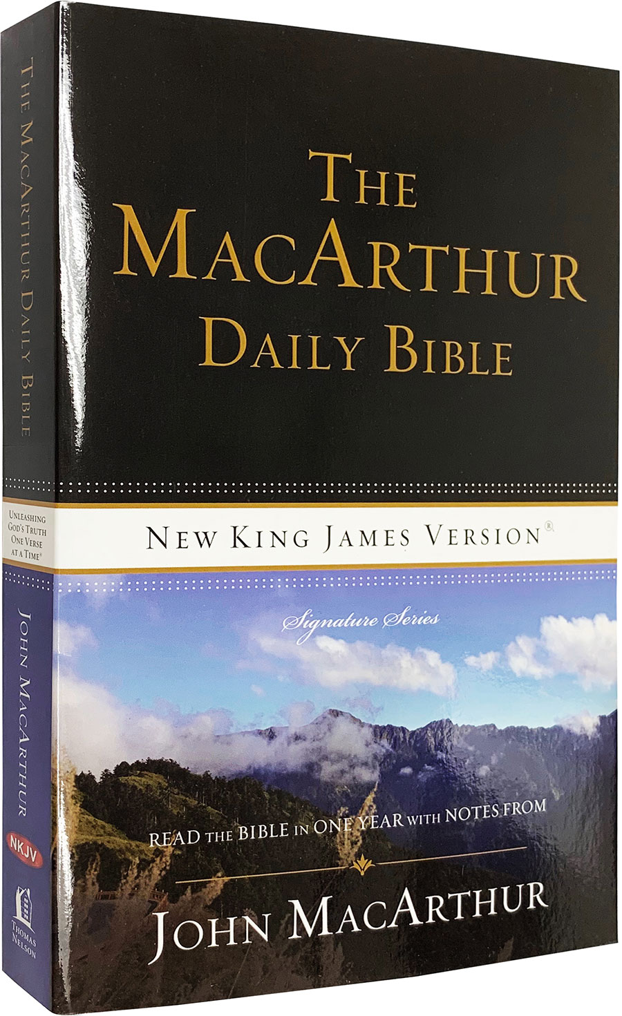 The MacArthur Daily Bible